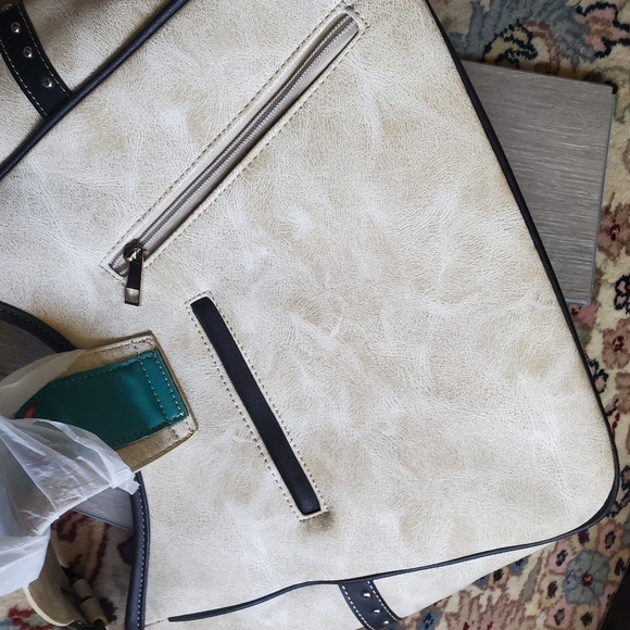 Over the shoulder western style hand bag.  gorgeous turquoise & white N.W.T - Picture 5 of 14